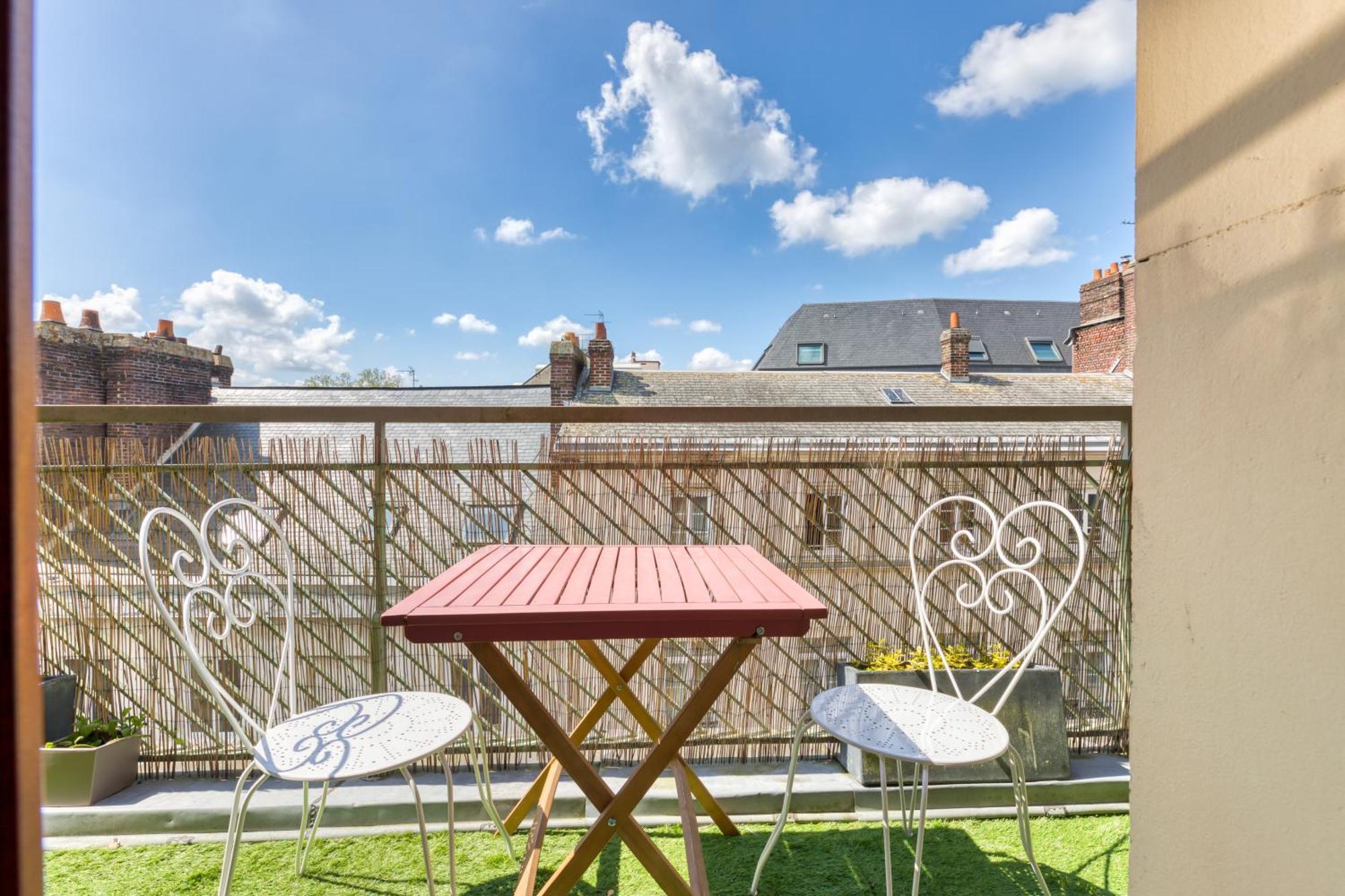 Апартаменты Juliette : *Logement Avec Balcon* Руан Экстерьер фото
